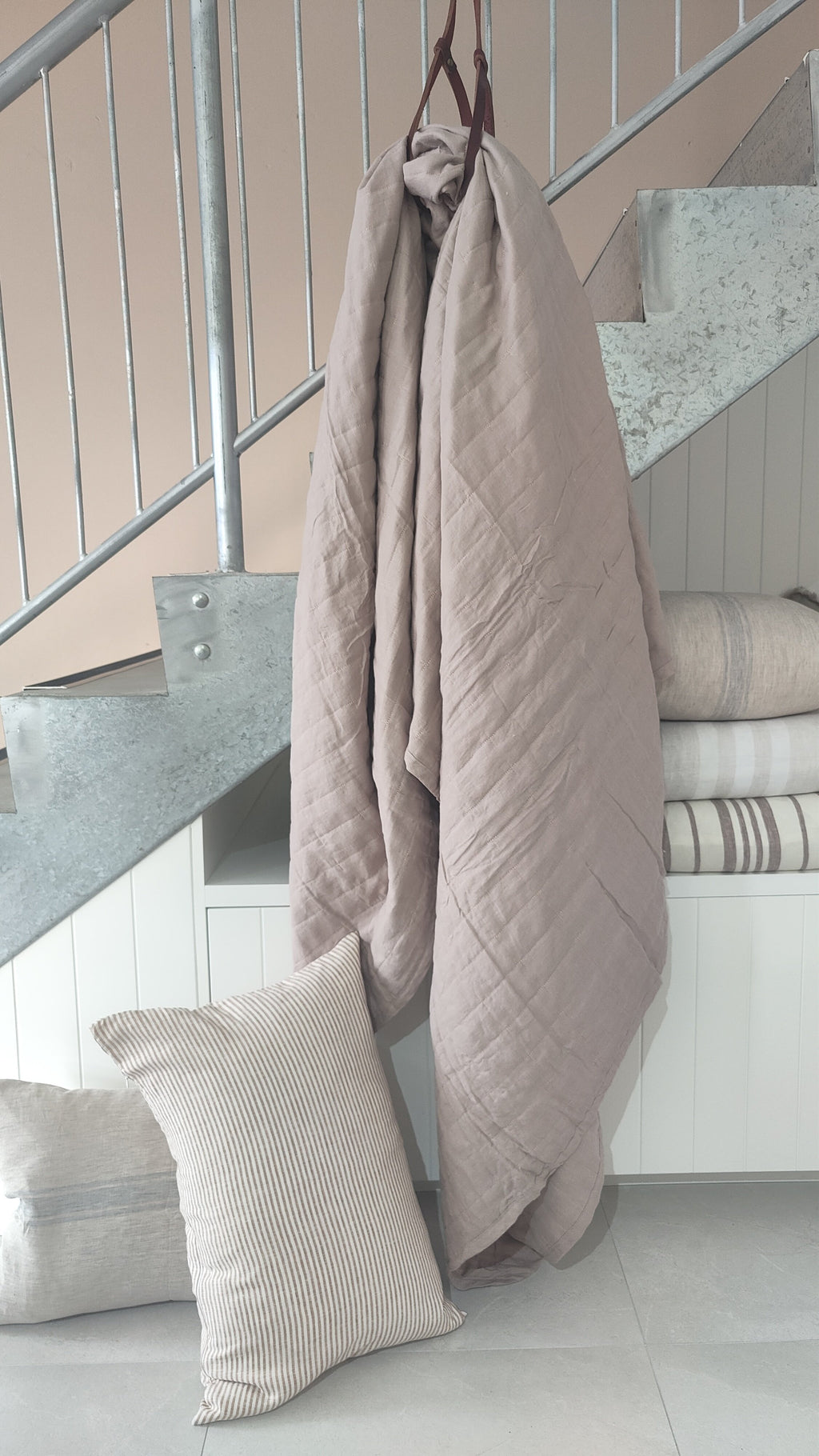 100% pure french linen bedspread, pink bedspread, pure linen pink bedspread, pure linen bedspread, pink linen bedspread, Interior Collections, bedspread