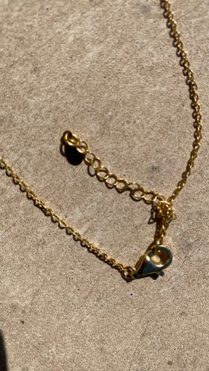 Vogue Baroque and 4 leaf clover gold necklace