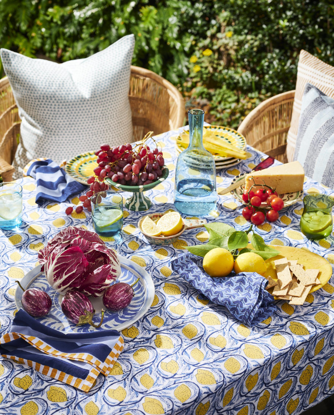 Walter G, Palermo Azure cotton tablecloth, Walter G tablecloths, Hamptons tablecloths, discounted tablecloths, table styling, Interior Collections, Interior Collections tablecloths