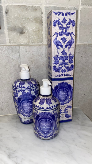 Firenze Body Wash - White Flowers and Amber, Interior Collections, body wash, luxurious body wash, Sydney luxury body wash, Luxury hand soap, luxure diffuser, Dolce and Gabanna type design, blue and white body wash, blue and white hand wash, Firenze room diffuser, oil diffuser, blue and white diffuser